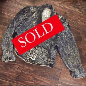 VINTAGE '80s JORDACHE • acid wash denim jacket